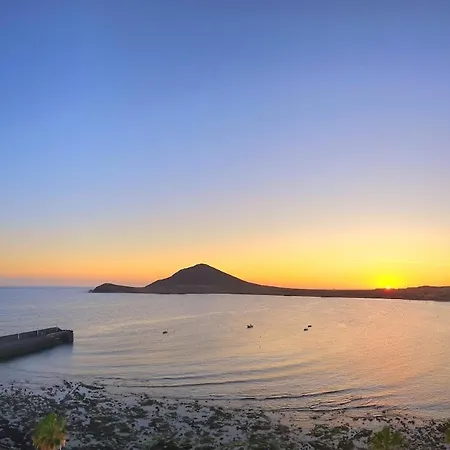 Stunning Front Line Penthouse Sea And Pool Appartamento El Médano