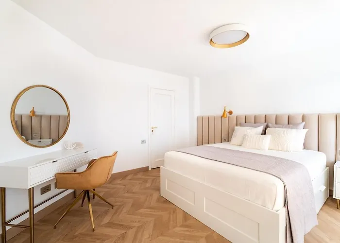 Apartman Stunning Front Line Penthouse Sea And Pool *