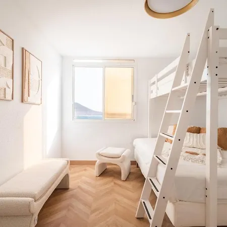 Stunning Front Line Penthouse Sea And Pool *